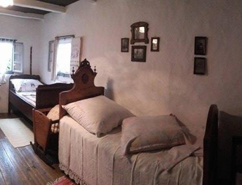 Rural Tourism Family Ravlic Guest House Muzilovcica Exterior photo