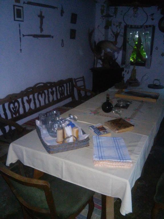 Rural Tourism Family Ravlic Guest House Muzilovcica Exterior photo