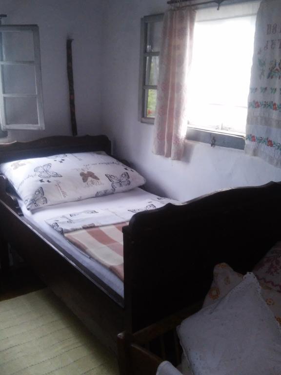 Rural Tourism Family Ravlic Guest House Muzilovcica Exterior photo